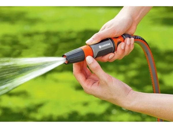 Lanza De Riego Multichorro Classic Gardena 18300 2 En 1 - Imagen 3