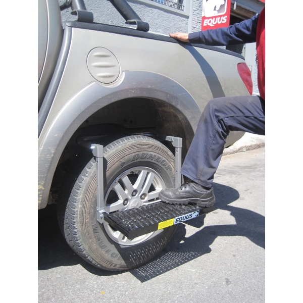 Estribo / Escalón Para Camionetas 135kg - Imagen 3