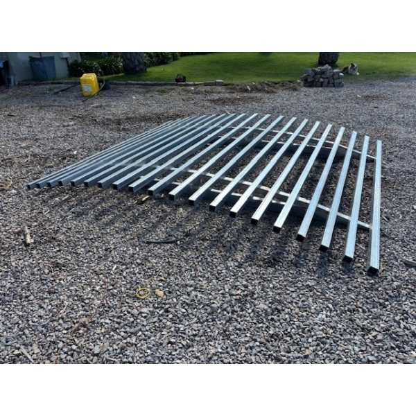 Mataburro En Caño Galvanizado 2.6x3m Equus - Imagen 10
