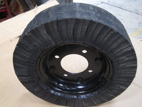 Rueda Guia Maciza Trasera De Rotativas Equus 1m A 1.80m - Imagen 4